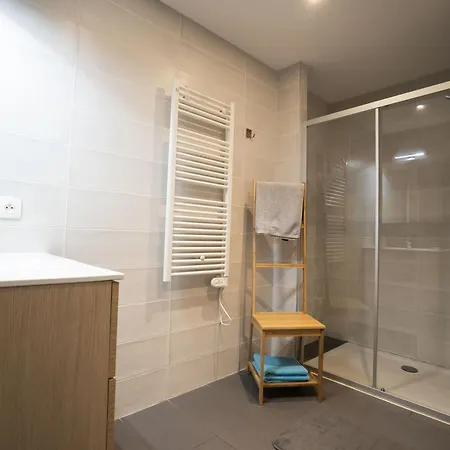 Appartement Spacieux 4 Pièces Pour 7 Pers., Terrasse, Garage - Fr-1-676-178 *